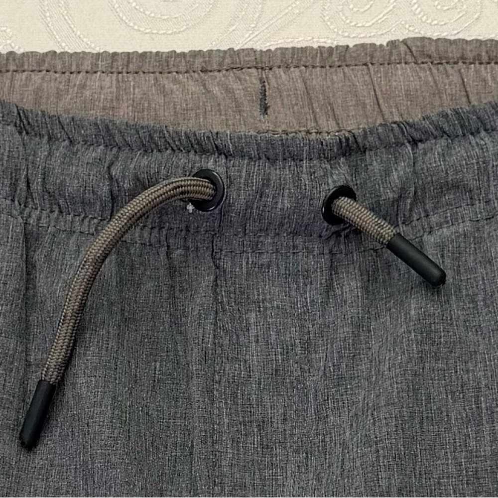 Tommy Bahama Active Gray Hybrid Adjustable Waist Lightweight Shorts Youth Boy 14 - Picture 9 of 11